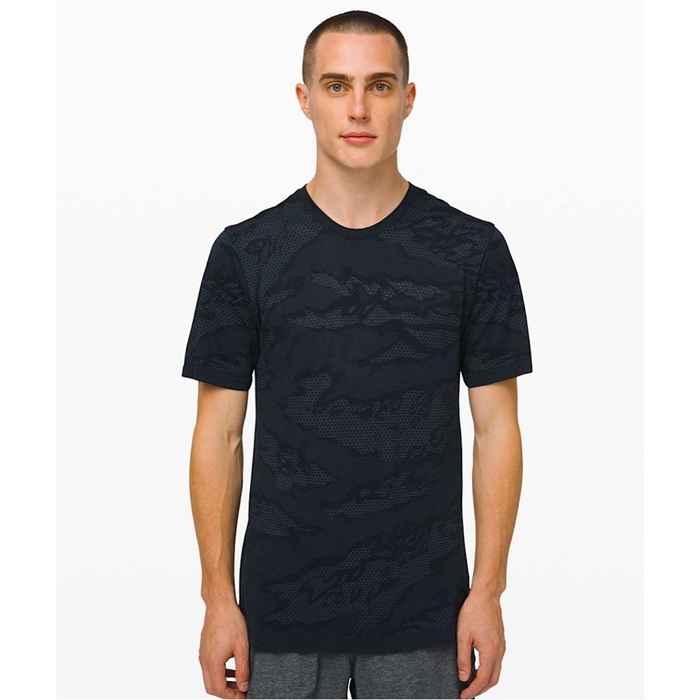 Lululemon Metal Vent Breathe Short Sleeve